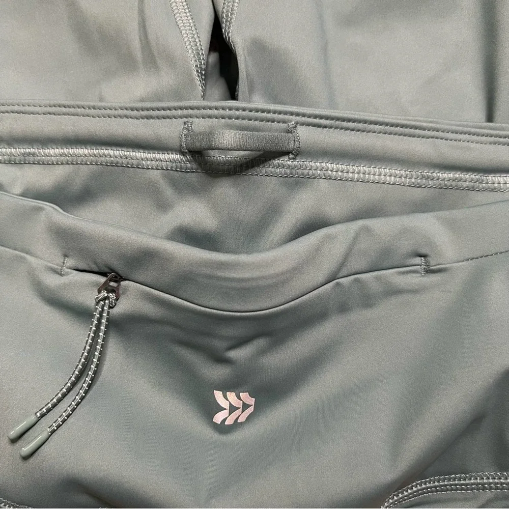 All In Motion Women's Sculpted Jade Sleek Run Quick Dry Raw Hem Leggings NWT - Picture 7 of 7